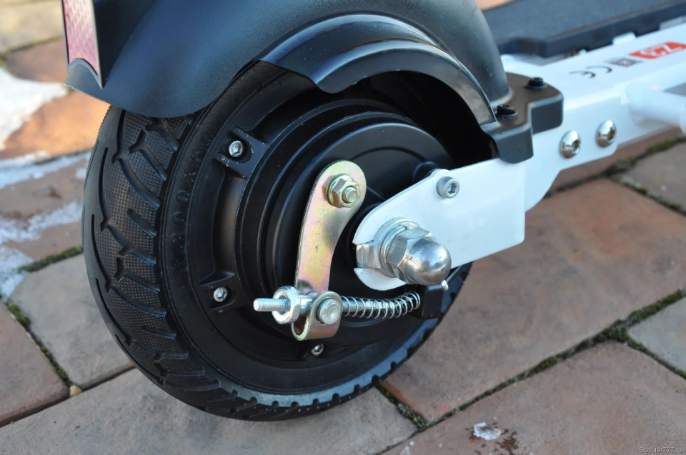 Замена тормозов на электротранспорте