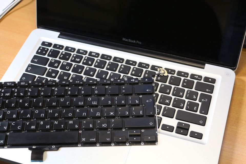 Замена клавиатуры ноутбука в Ростове-на-Дону в сервисном центре PartsOkey